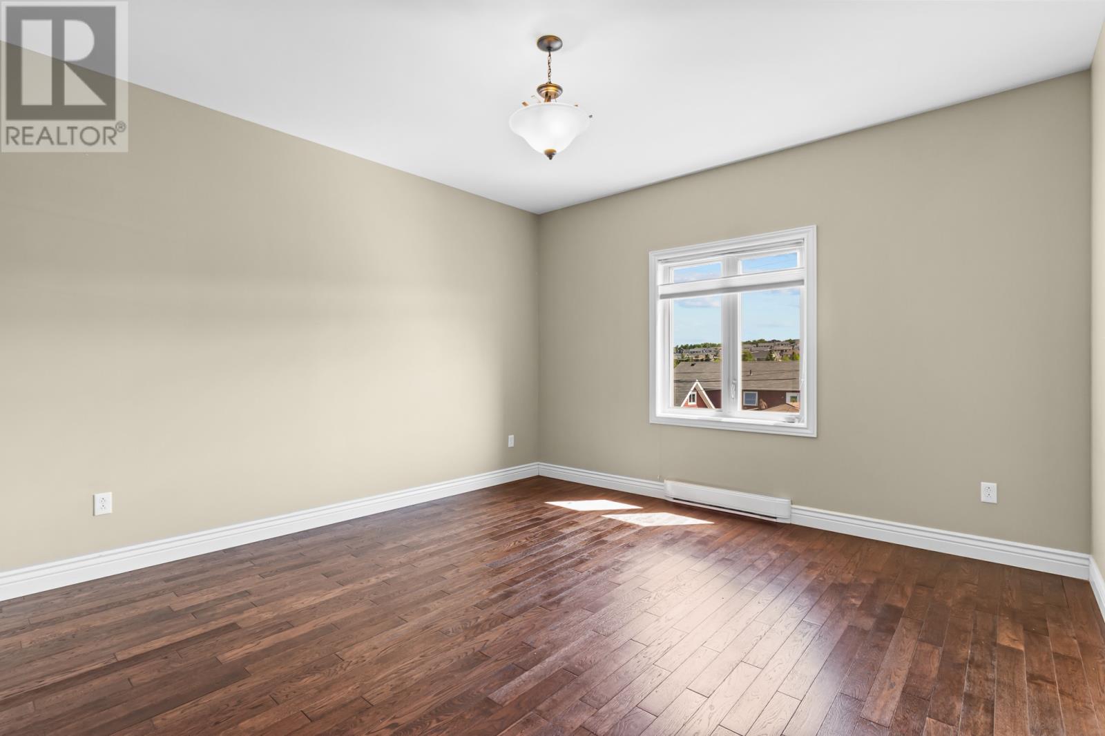 21 Agustus Avenue Property Photo 13