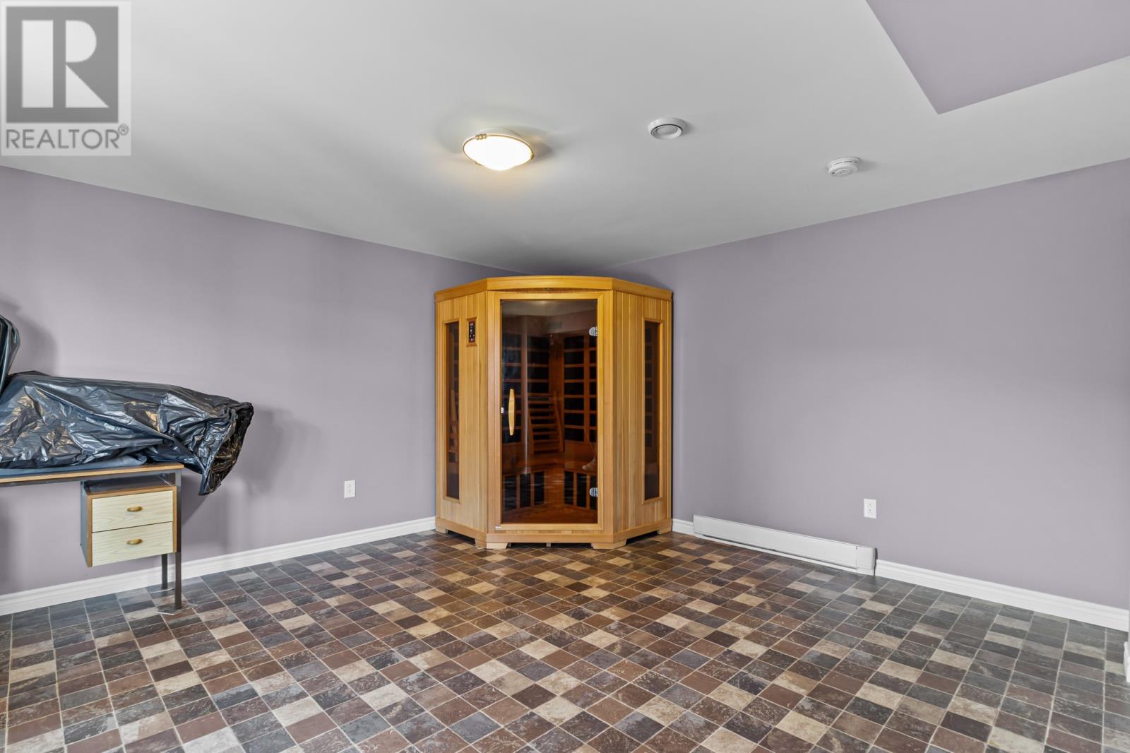 21 Agustus Avenue Property Photo 16