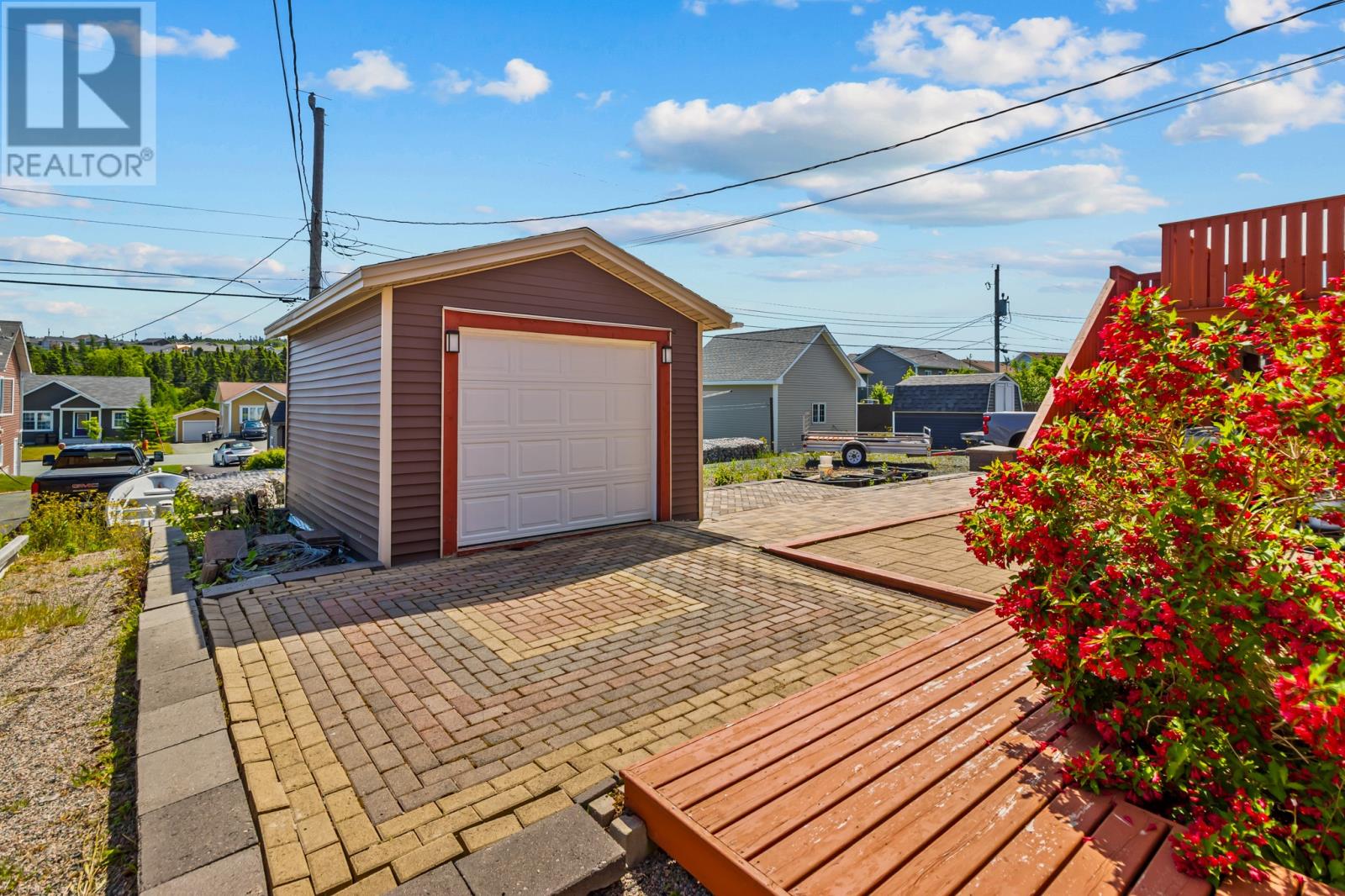 21 Agustus Avenue Property Photo 19