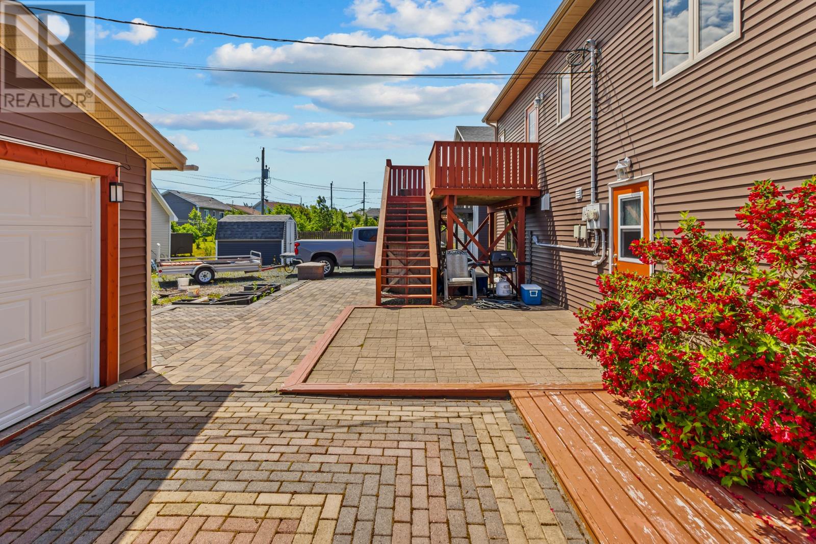 21 Agustus Avenue Property Photo 20