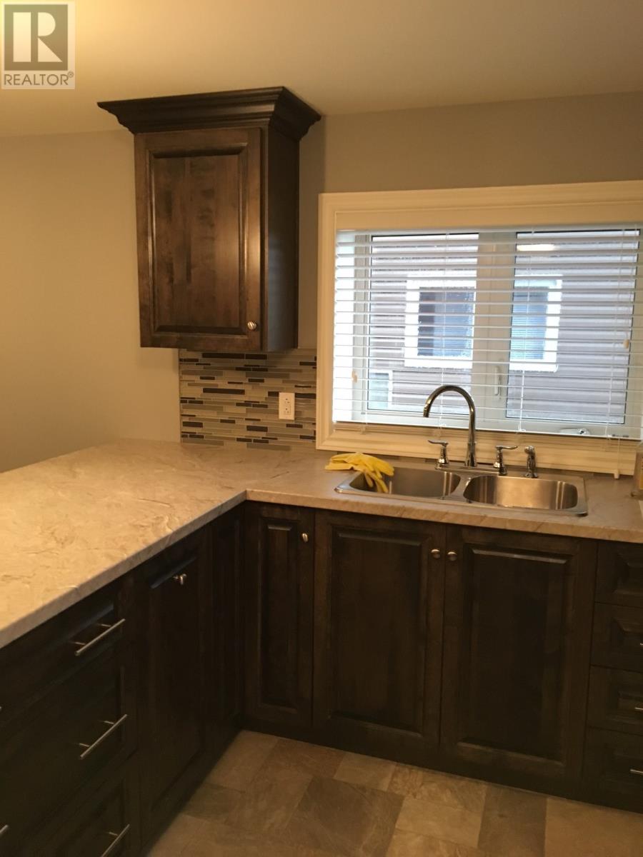 21 Agustus Avenue Property Photo 24