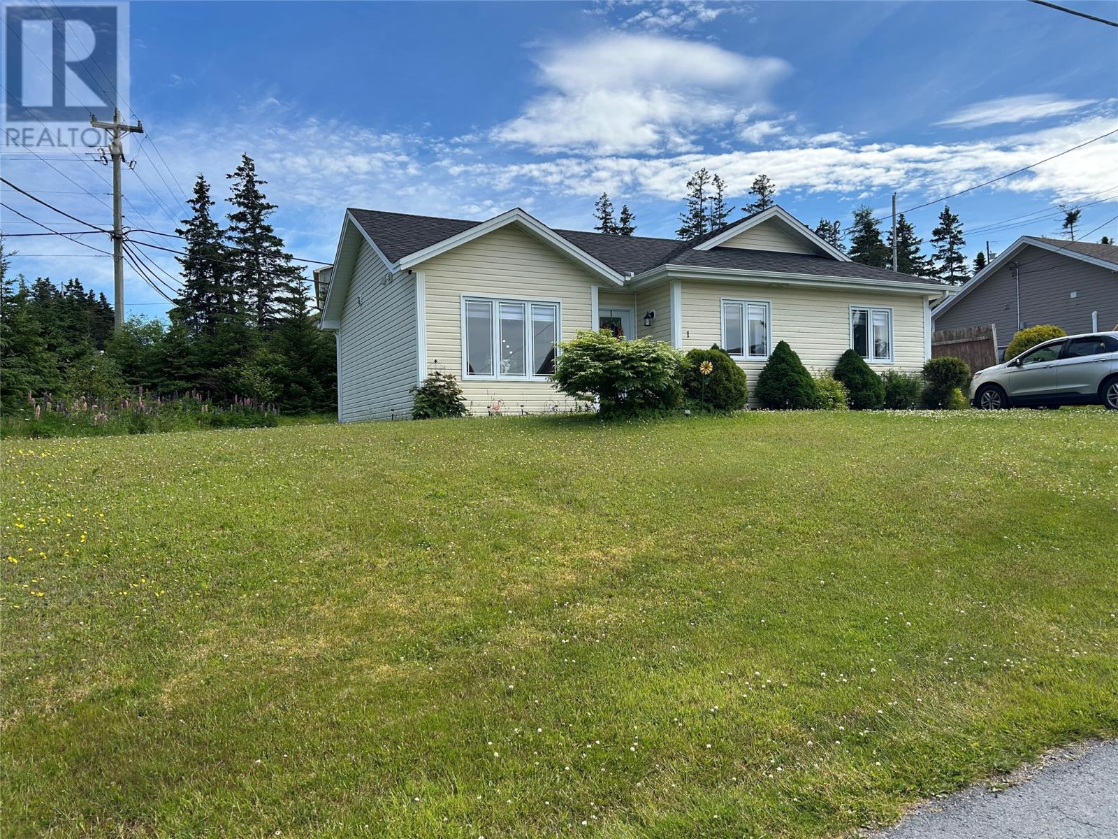 1 Discovery Place Property Photo 1