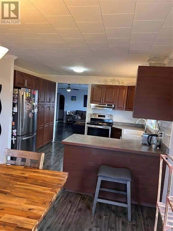 2 Regional Street Property Photo 6