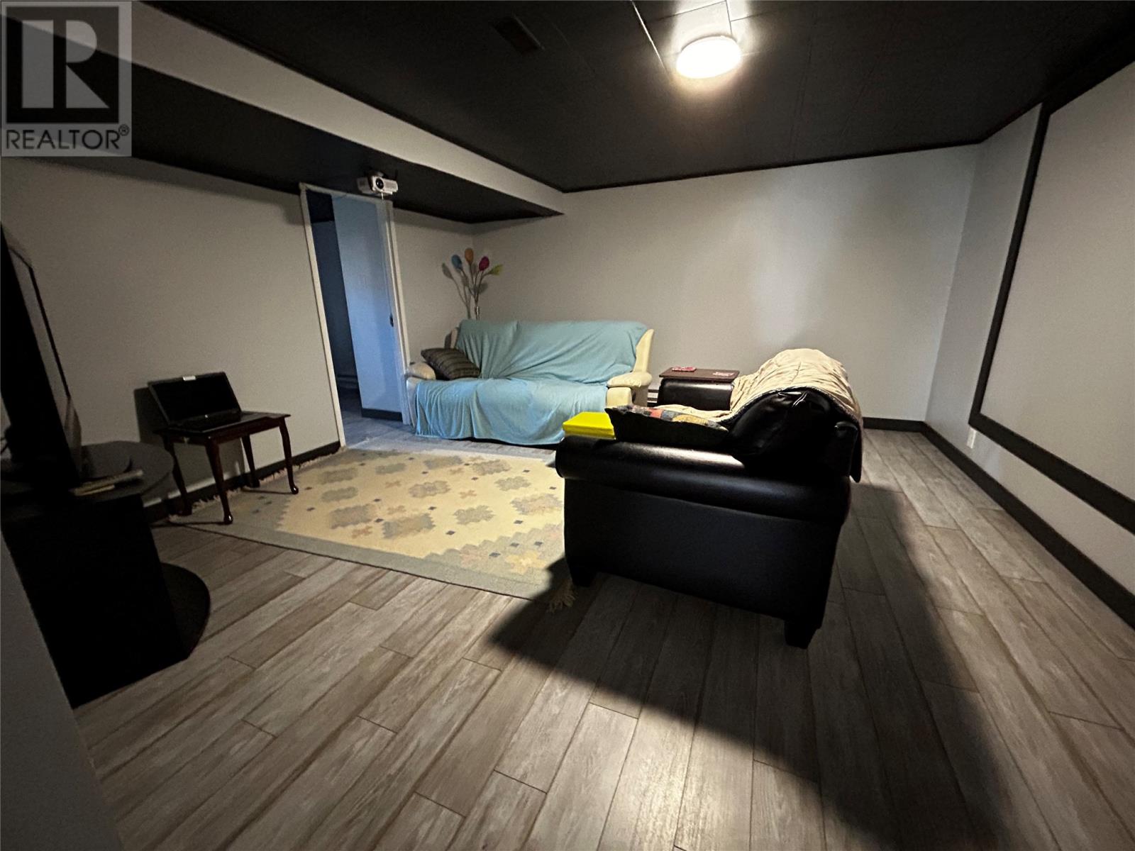 2 Regional Street Property Photo 14