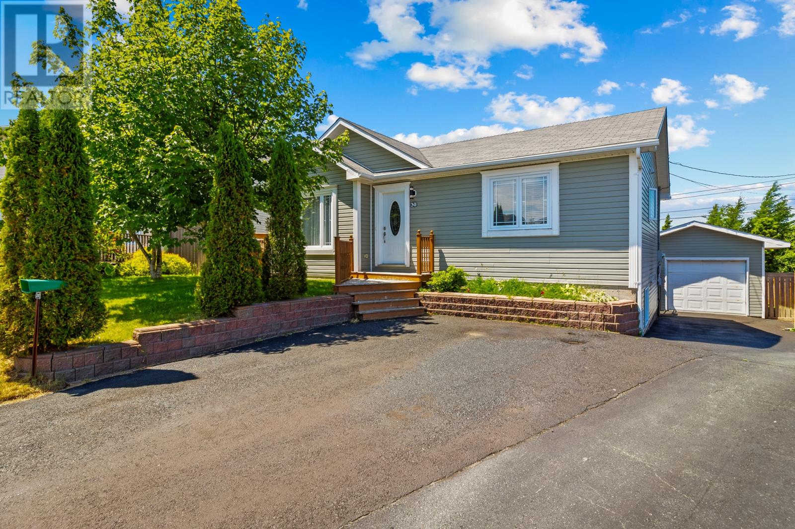 30 Dannic Place Property Photo 1
