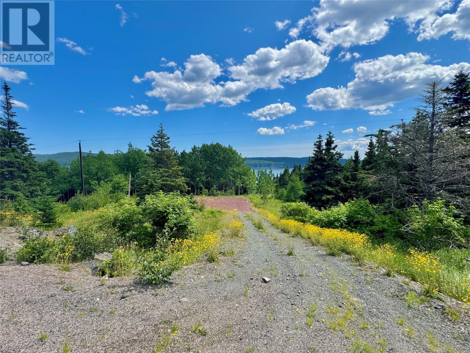 1076-1242 Smith Sound Road