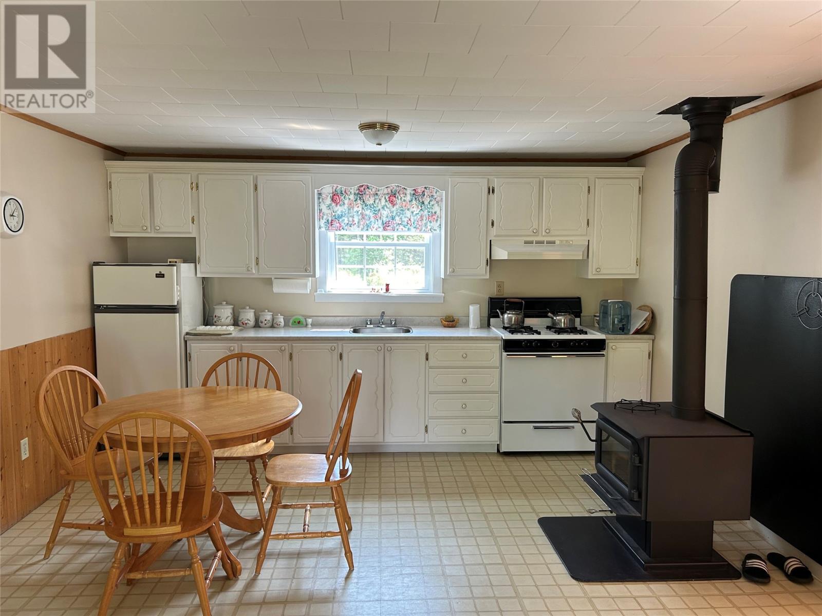 78 Partridgeberry Point Property Photo 8