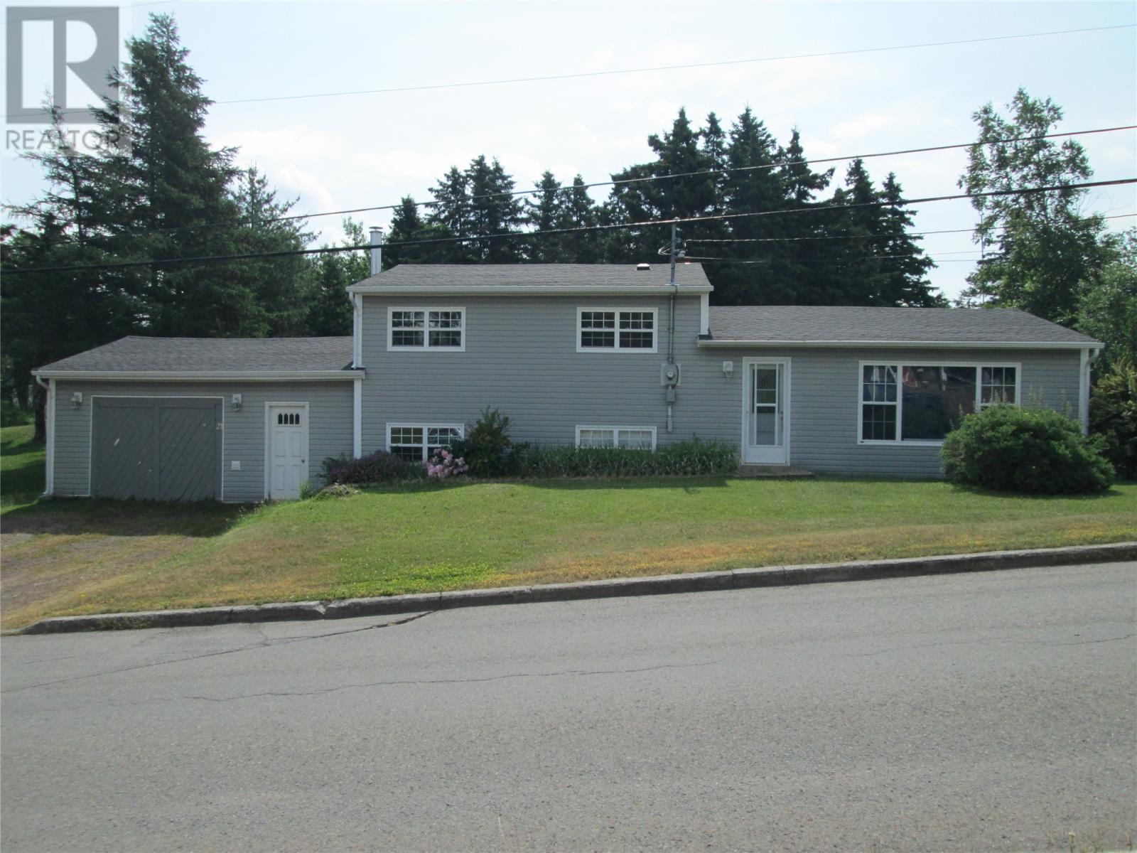 21 Hillview Road Property Photo 1