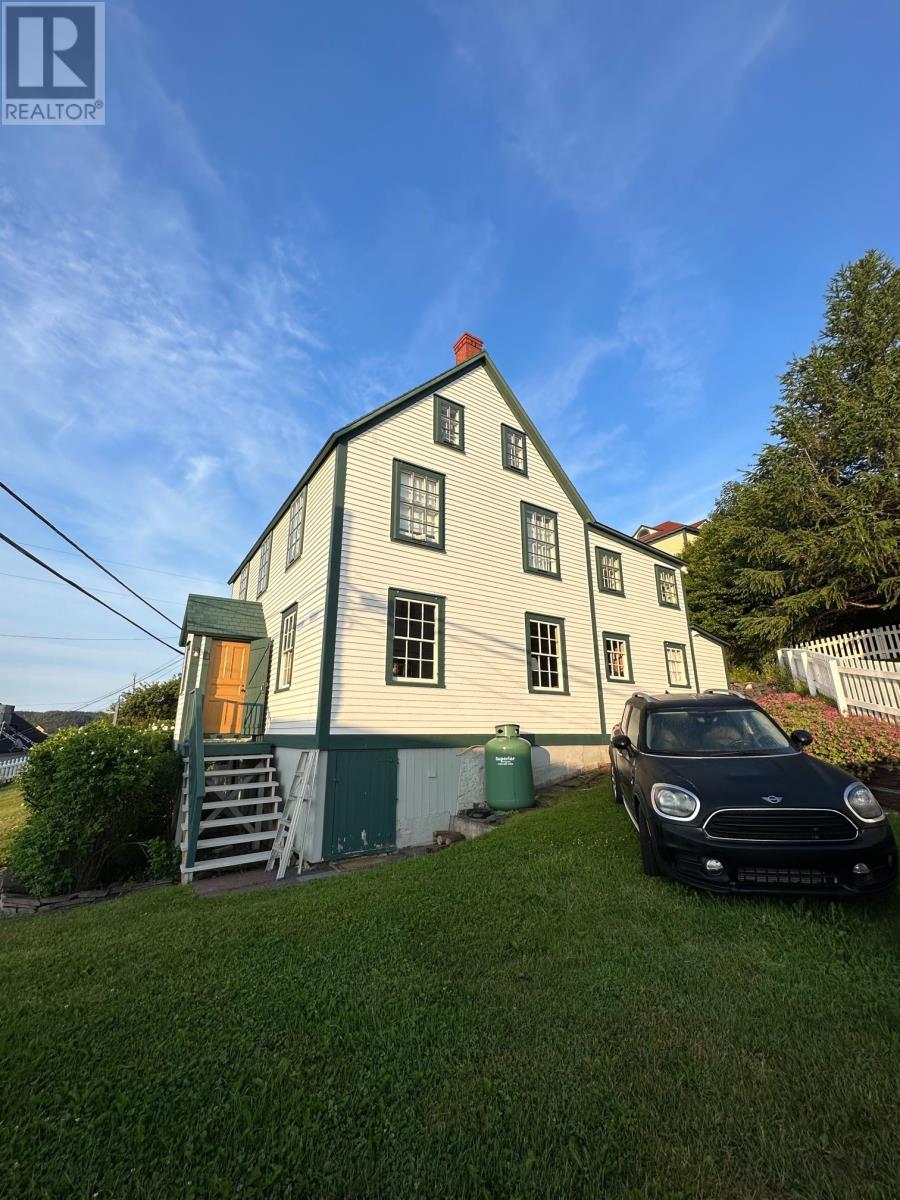 19 West Street Property Photo 6