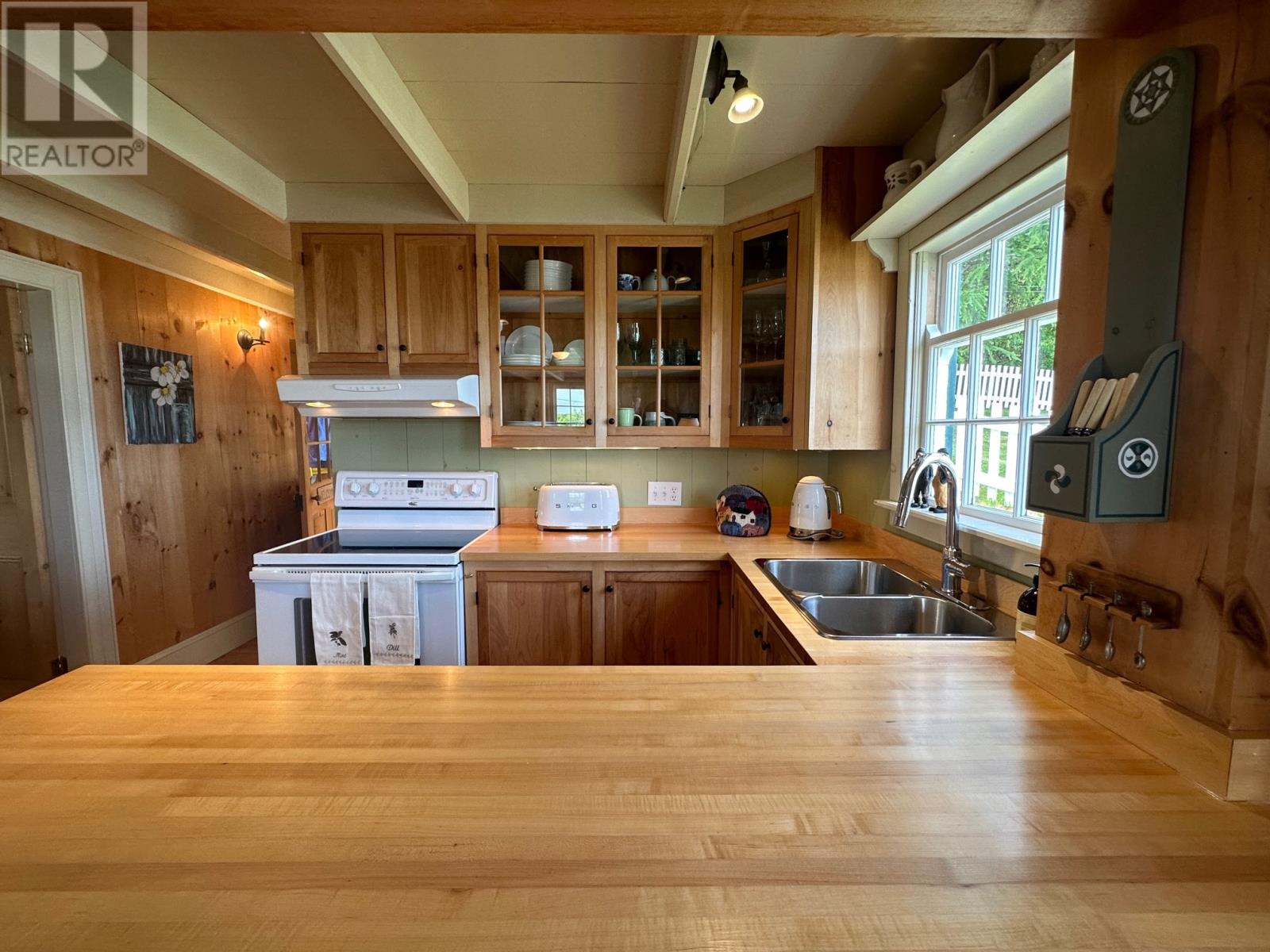 19 West Street Property Photo 25