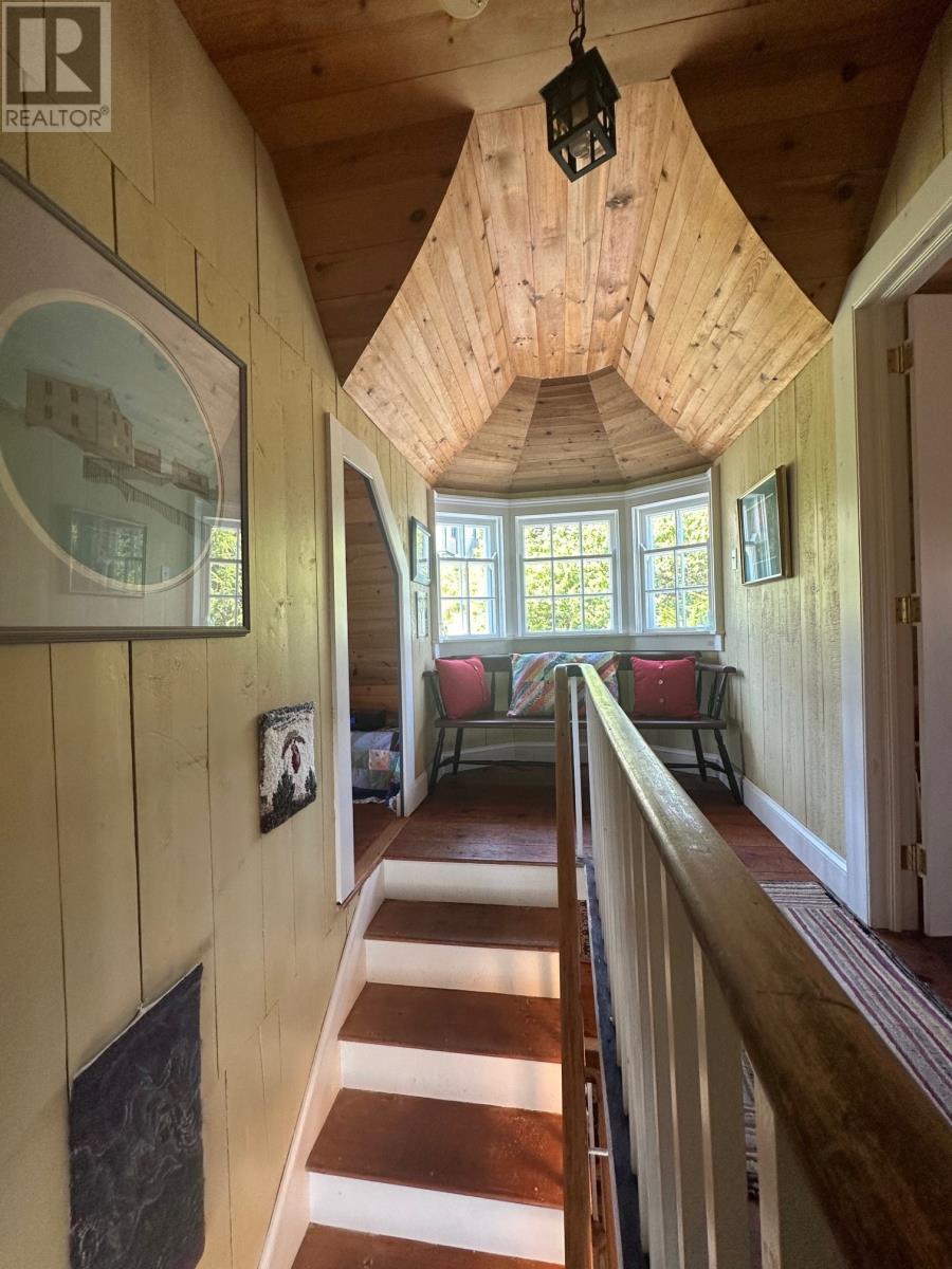 19 West Street Property Photo 41