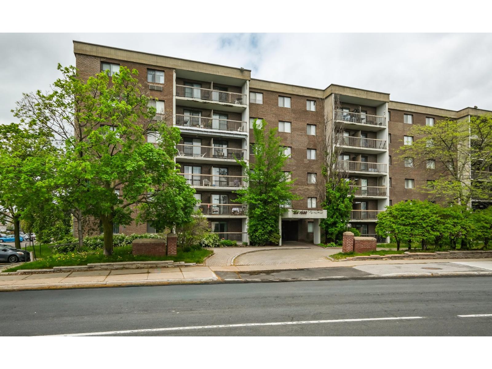 1550 Av. Panama, #610