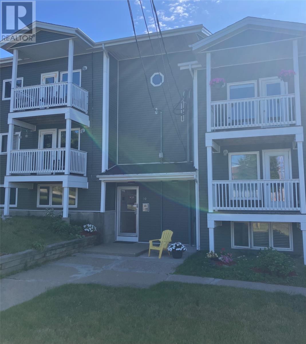20 Kenna's Hill Unit#105