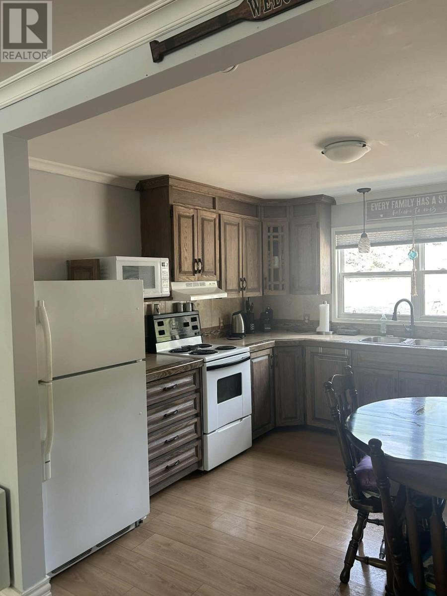 74 Crooked Lake Road Property Photo 12