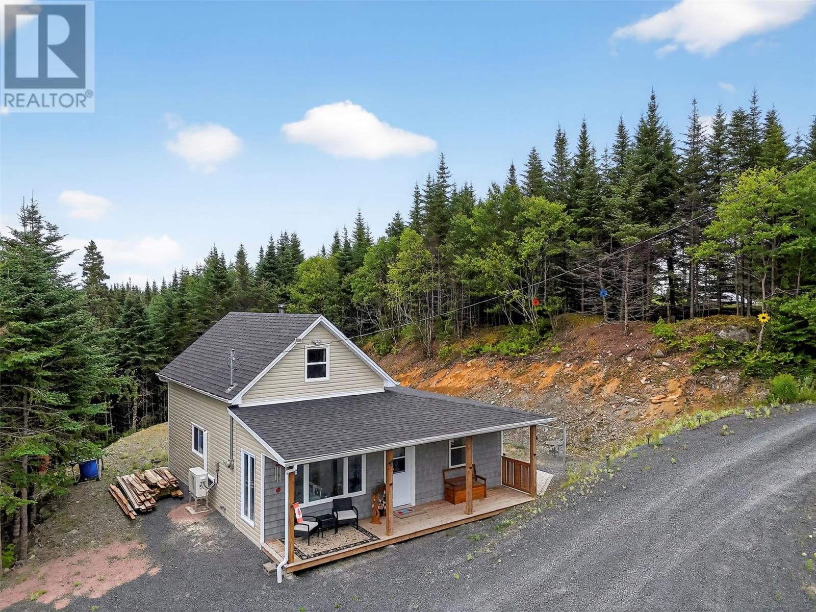 1 Crooked Pond Road Property Photo 1