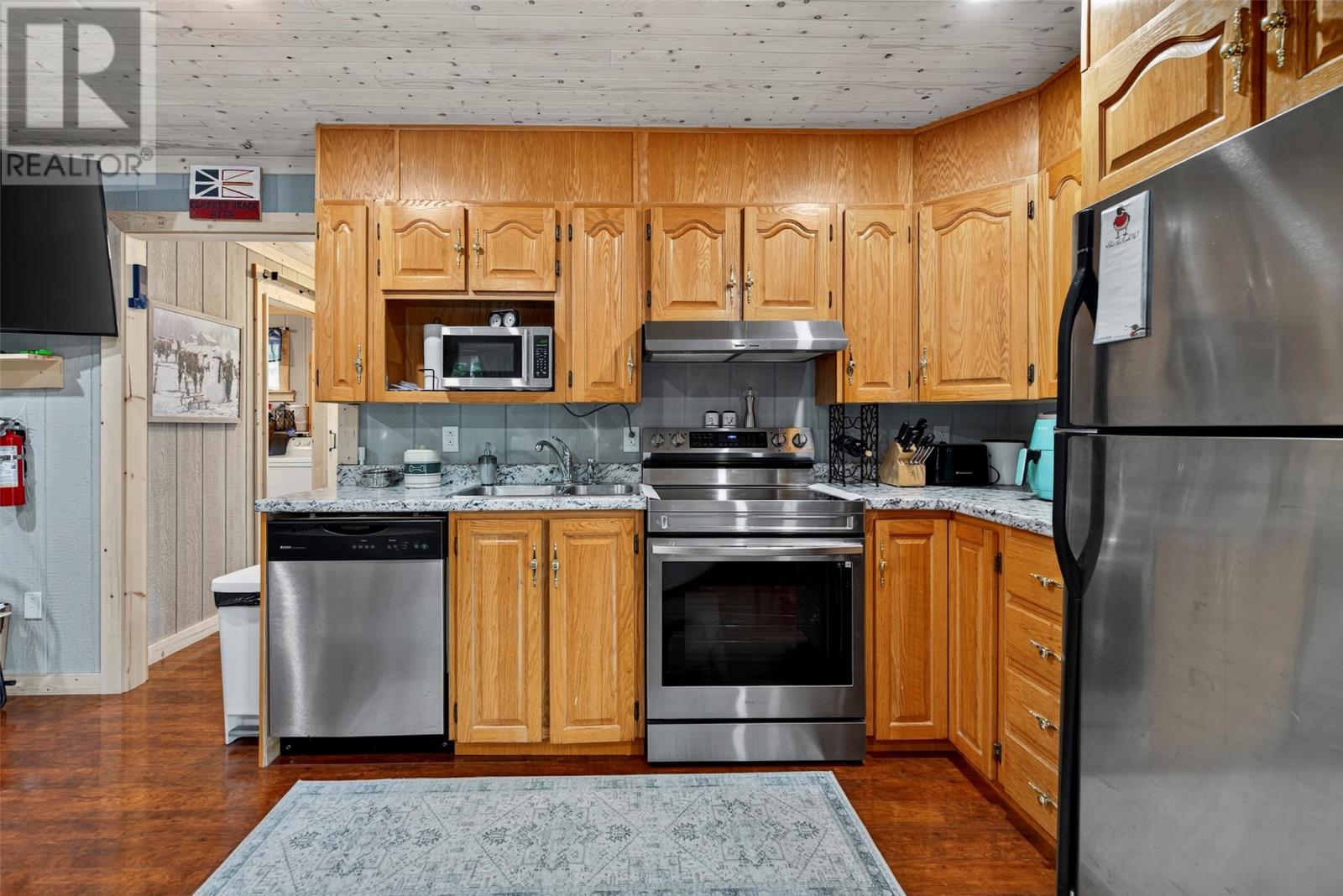 1 Crooked Pond Road Property Photo 25