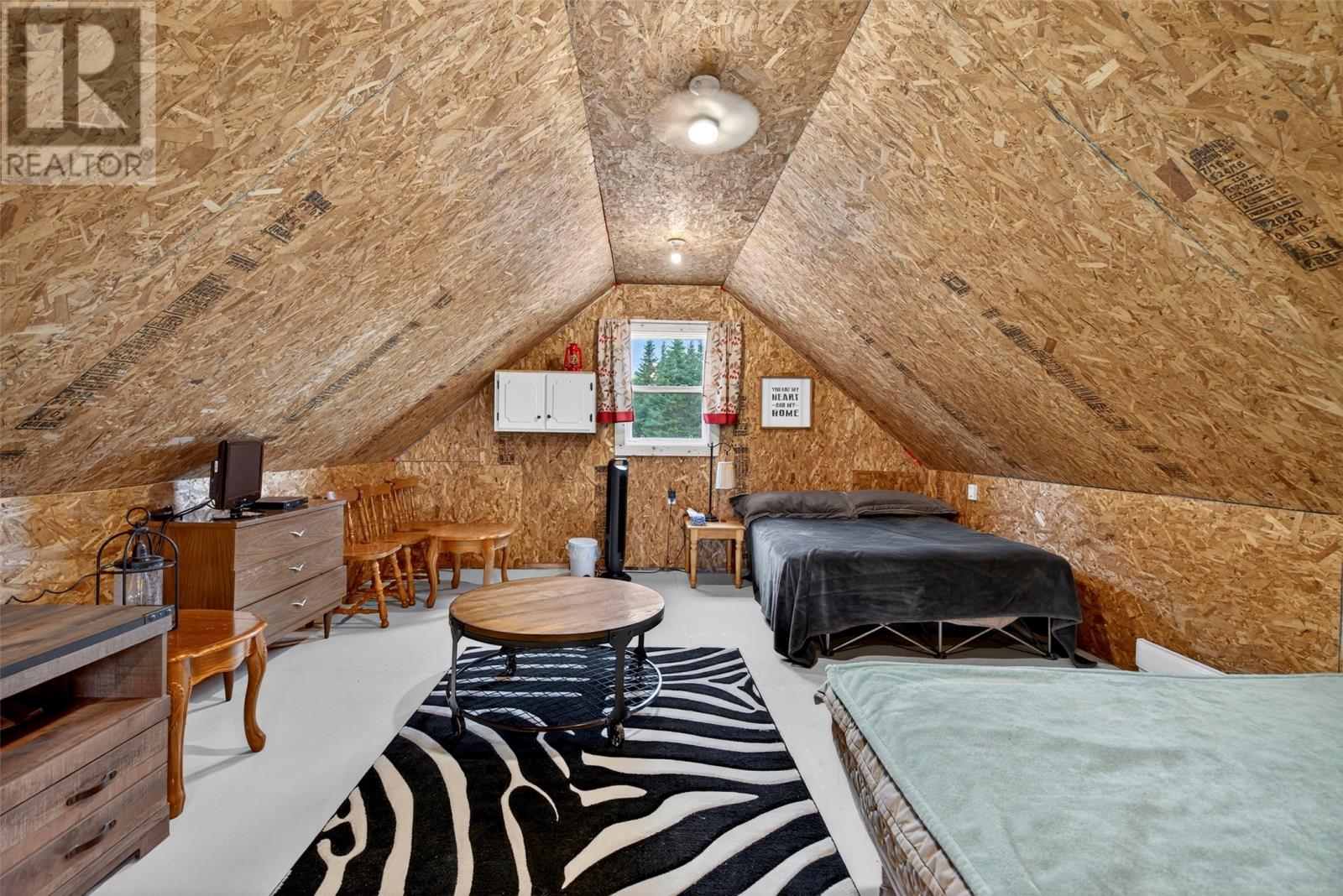 1 Crooked Pond Road Property Photo 29