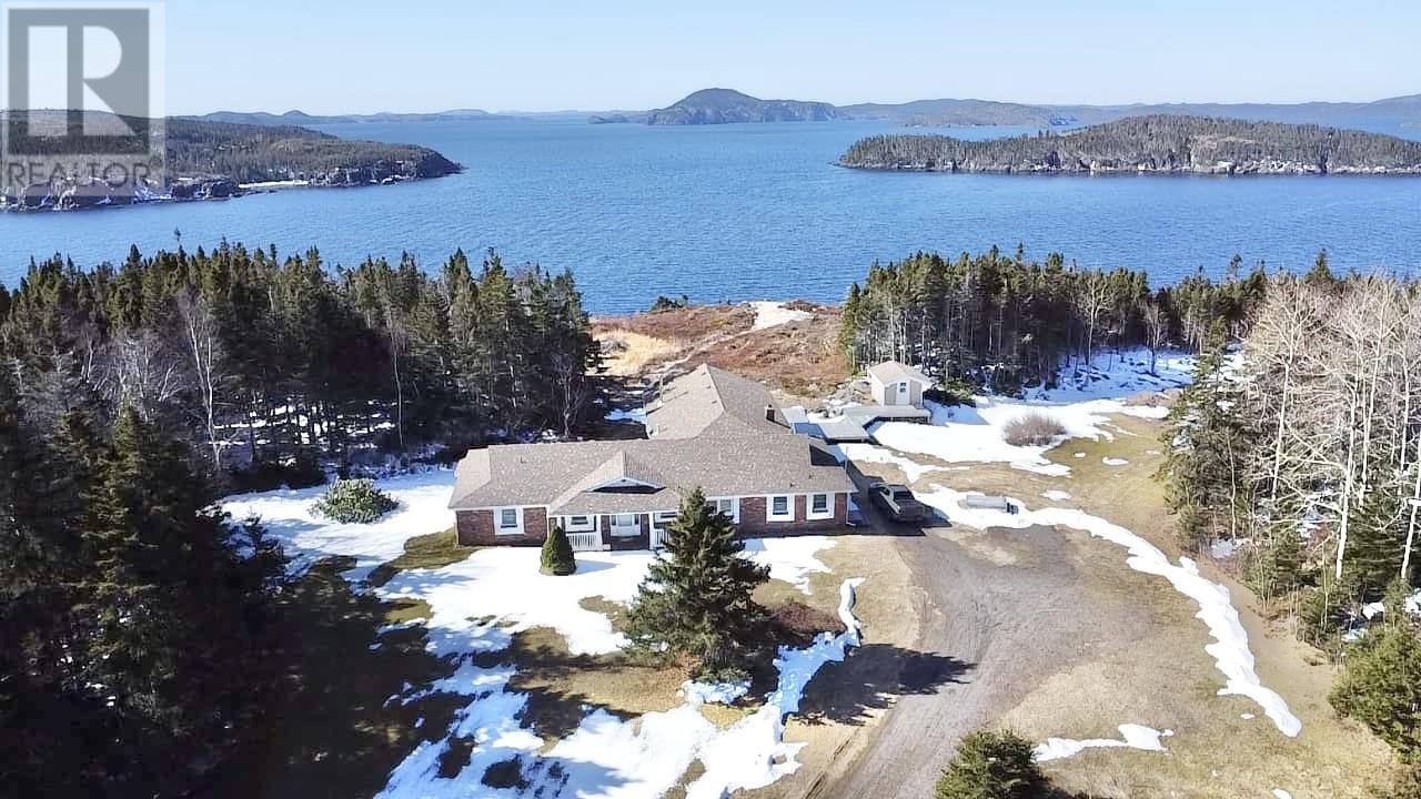 31 Moore's Cove Road