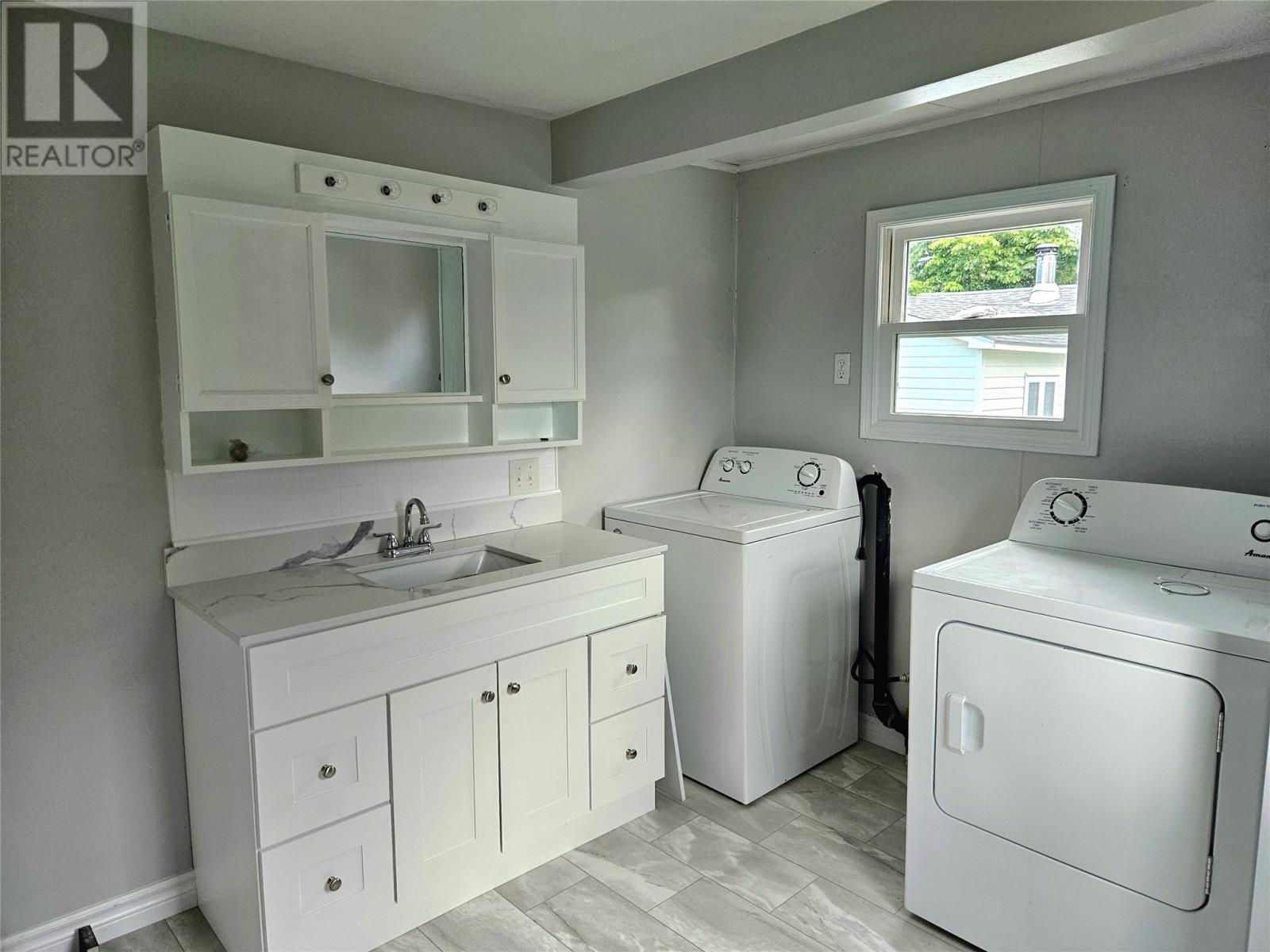 147 Main Road Property Photo 10