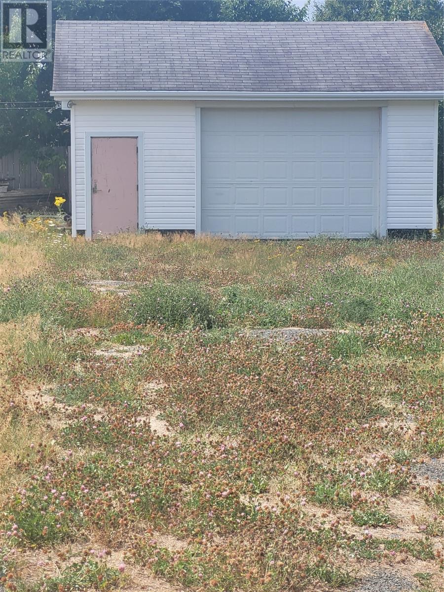18 Woodgrove Acres Property Photo 1