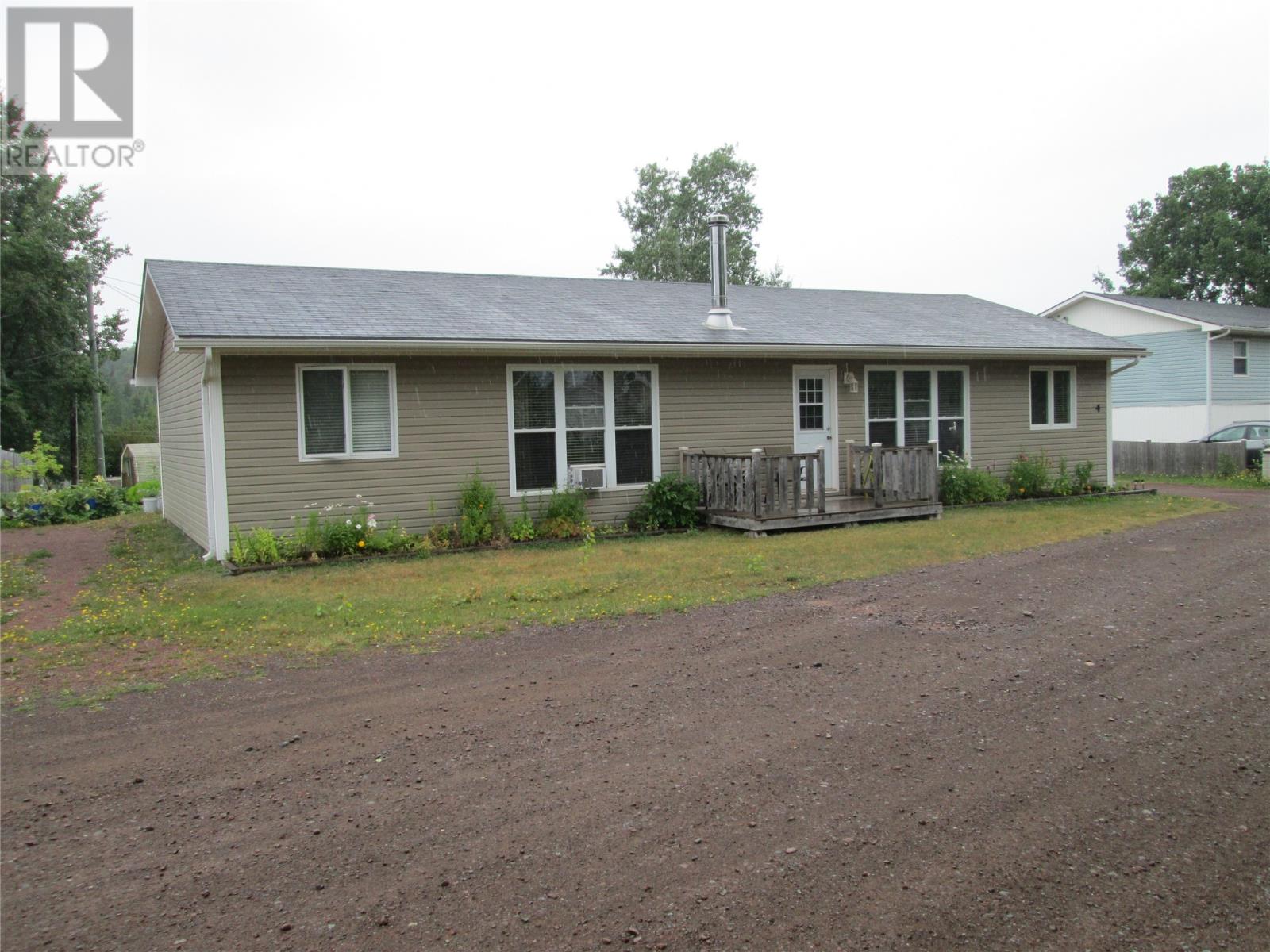 4 Bruce Place Property Photo 1