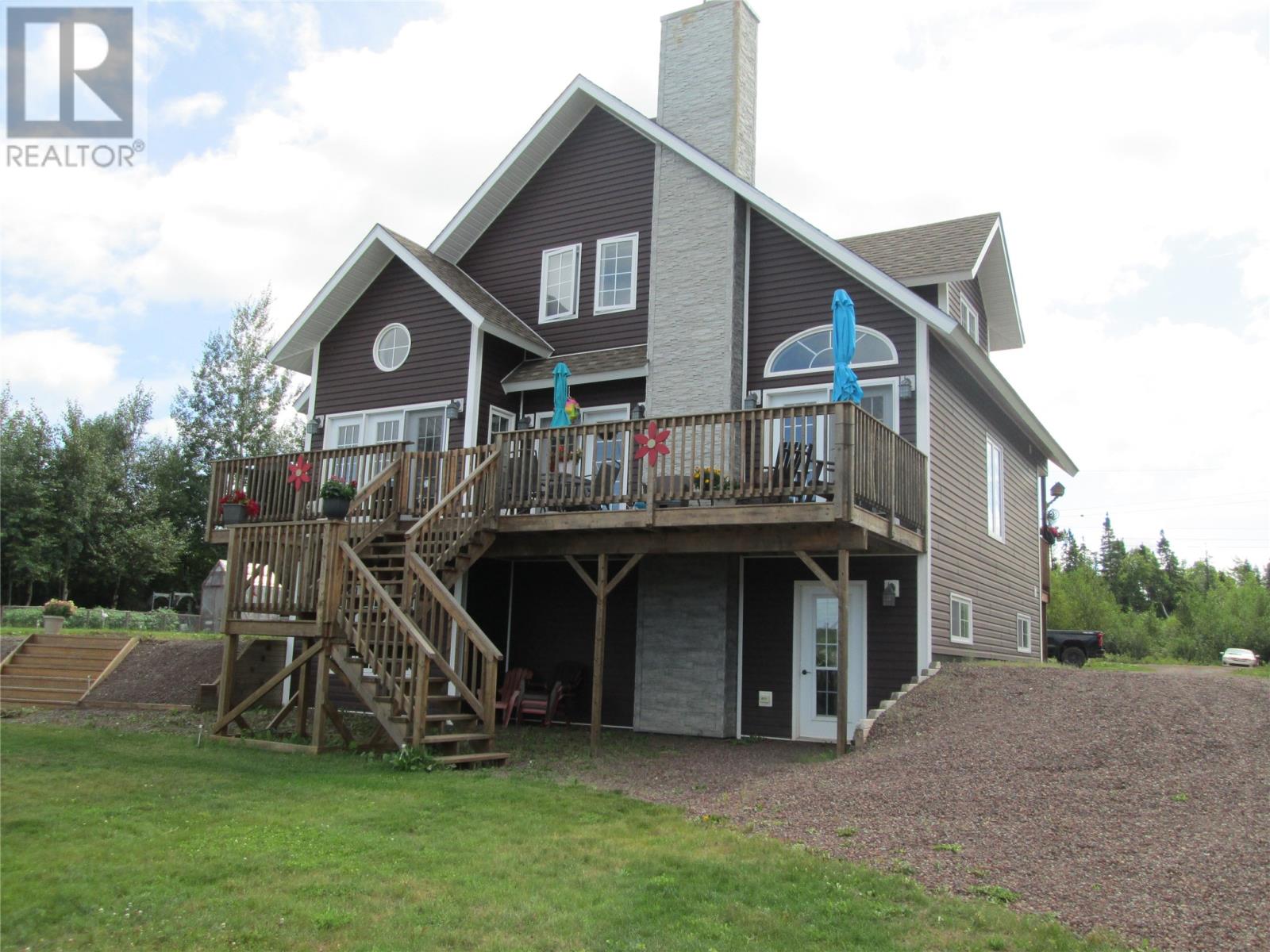 4 Riverbank Road Property Photo 1