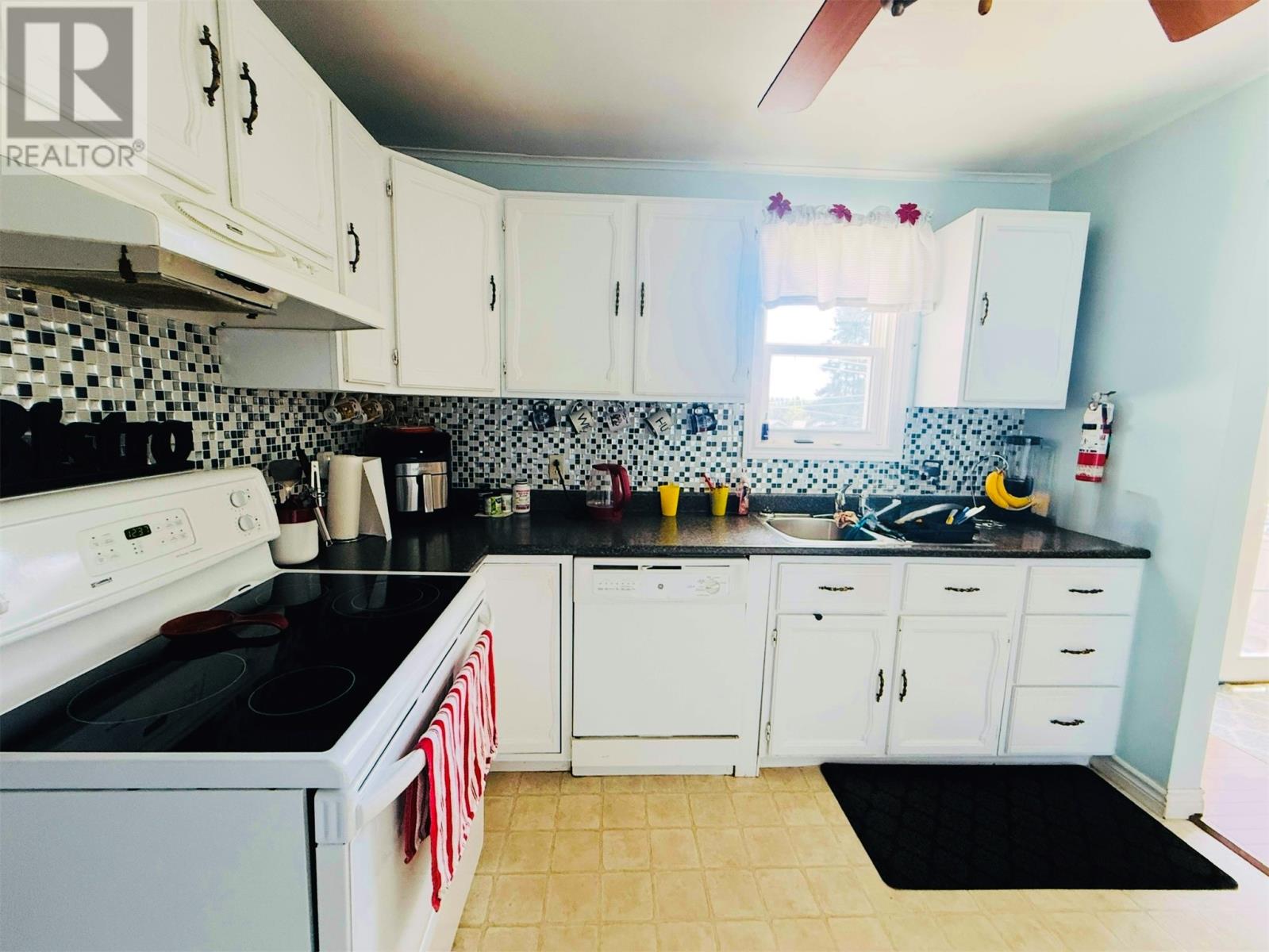22 Ville Marie Drive Property Photo 4
