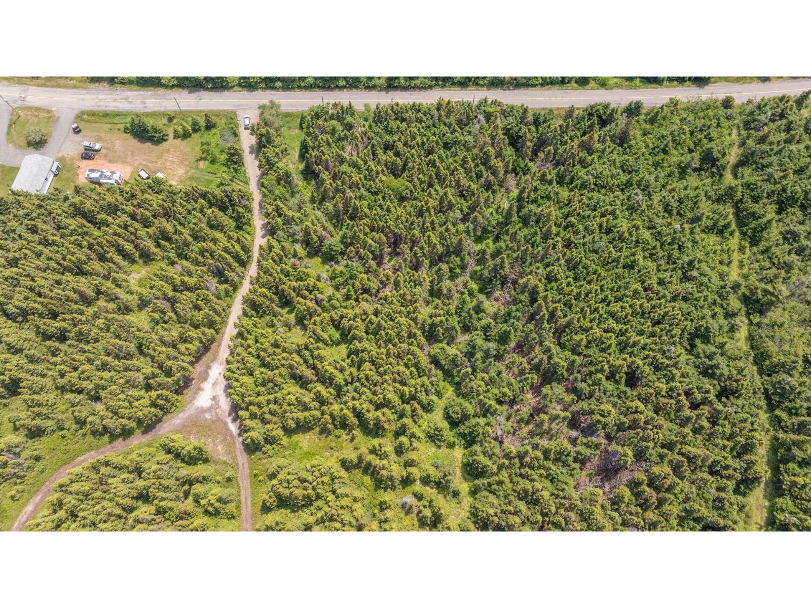 Ch. De La Montagne Property Photo 8