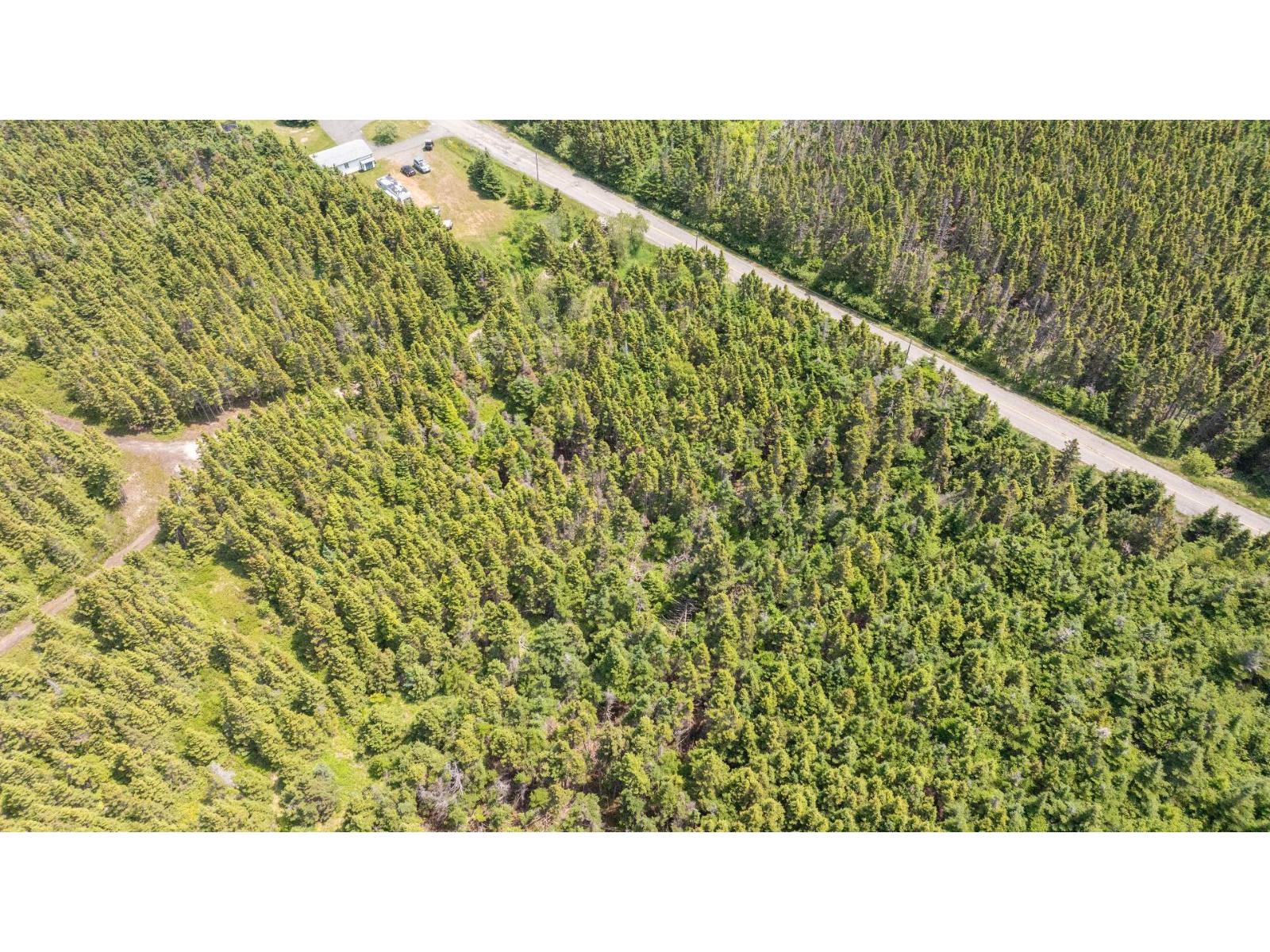 Ch. De La Montagne Property Photo 9
