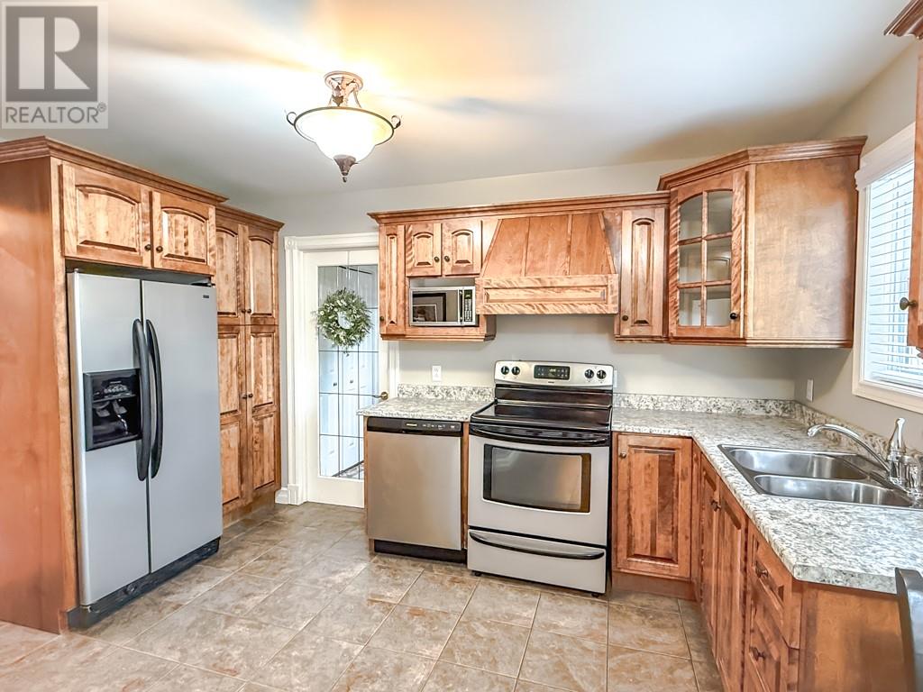 16 Heneys Pond Road Property Photo 2