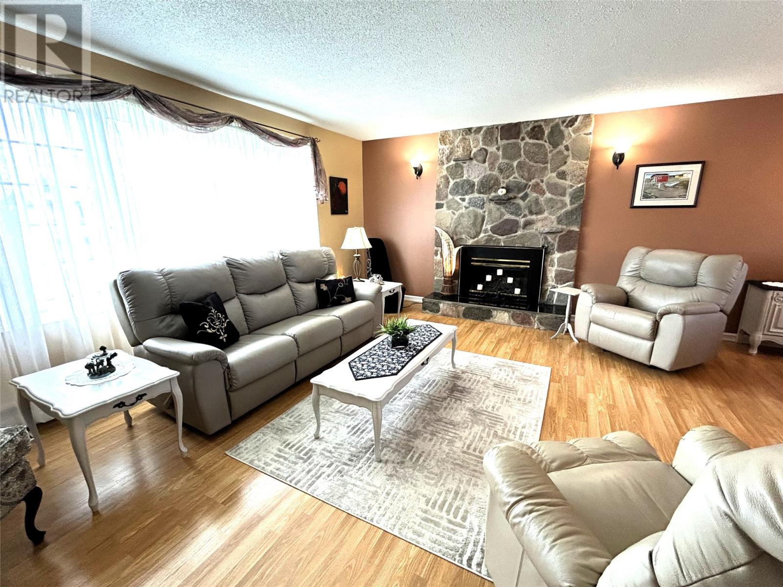 8 O'brien's Drive Property Photo 5