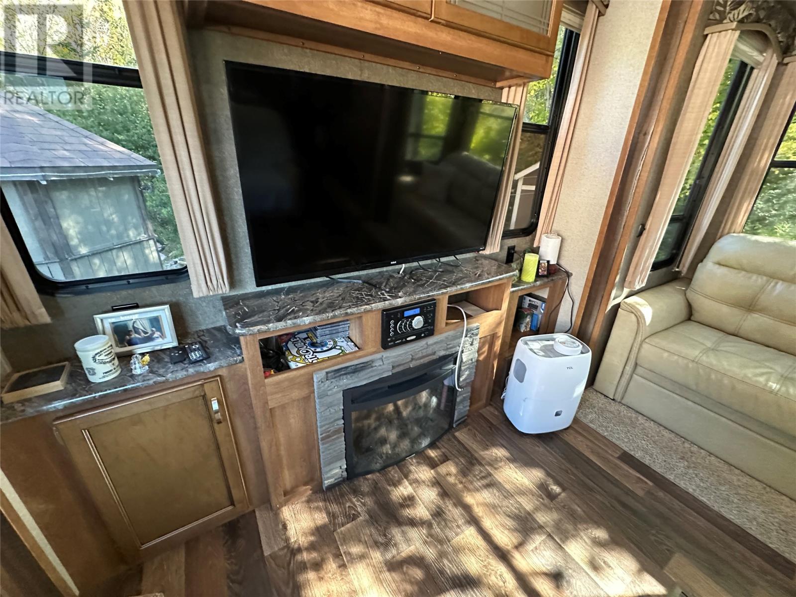 111 Silver Springs Road Property Photo 37