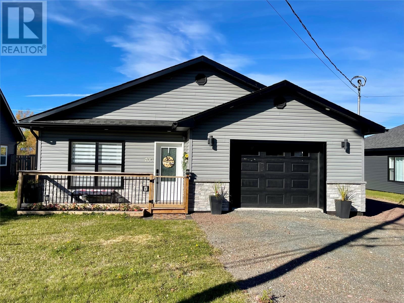 40c Riverside Drive Property Photo 1