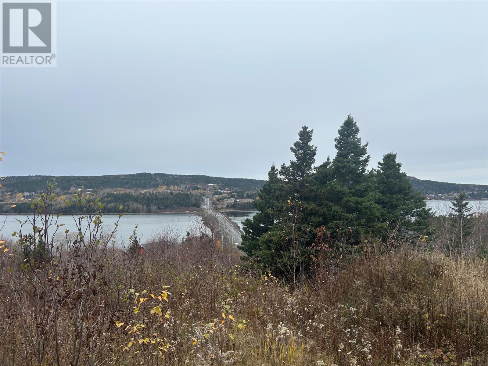 17 Random Island Road Property Photo 2