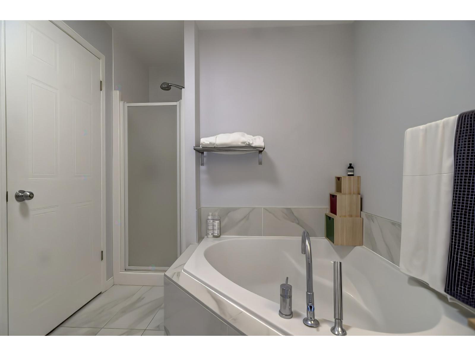 6220 Boul. Pie-ix Property Photo 16