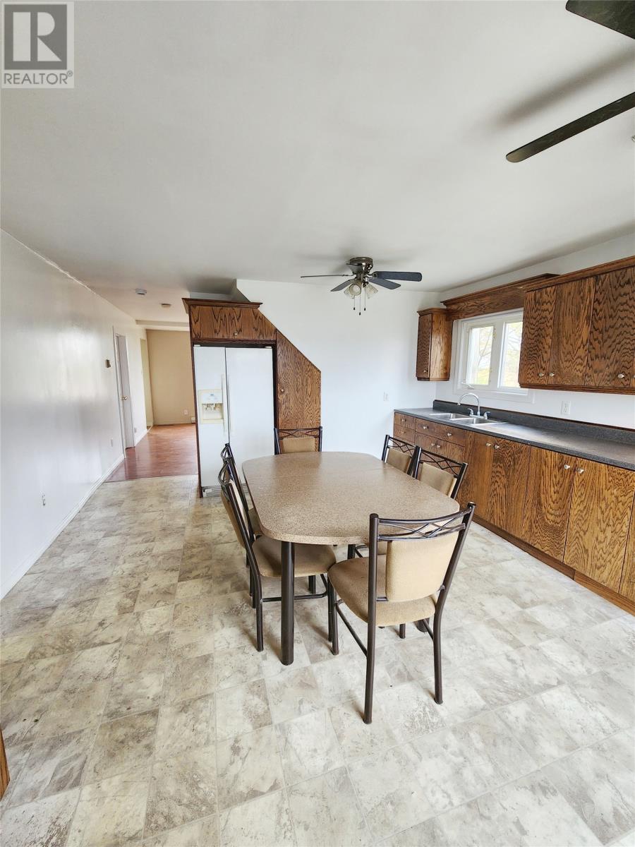 211 Main Street Property Photo 7