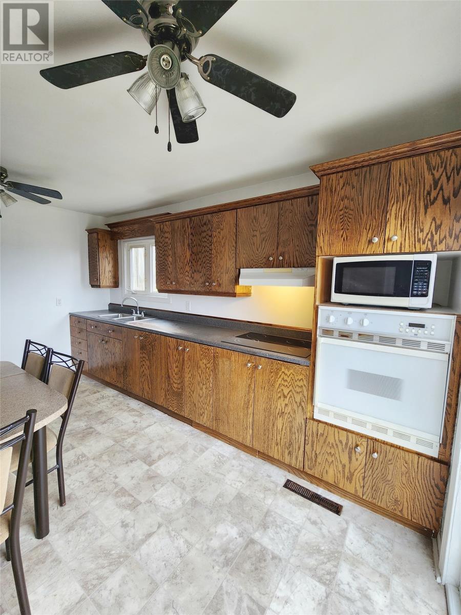 211 Main Street Property Photo 8