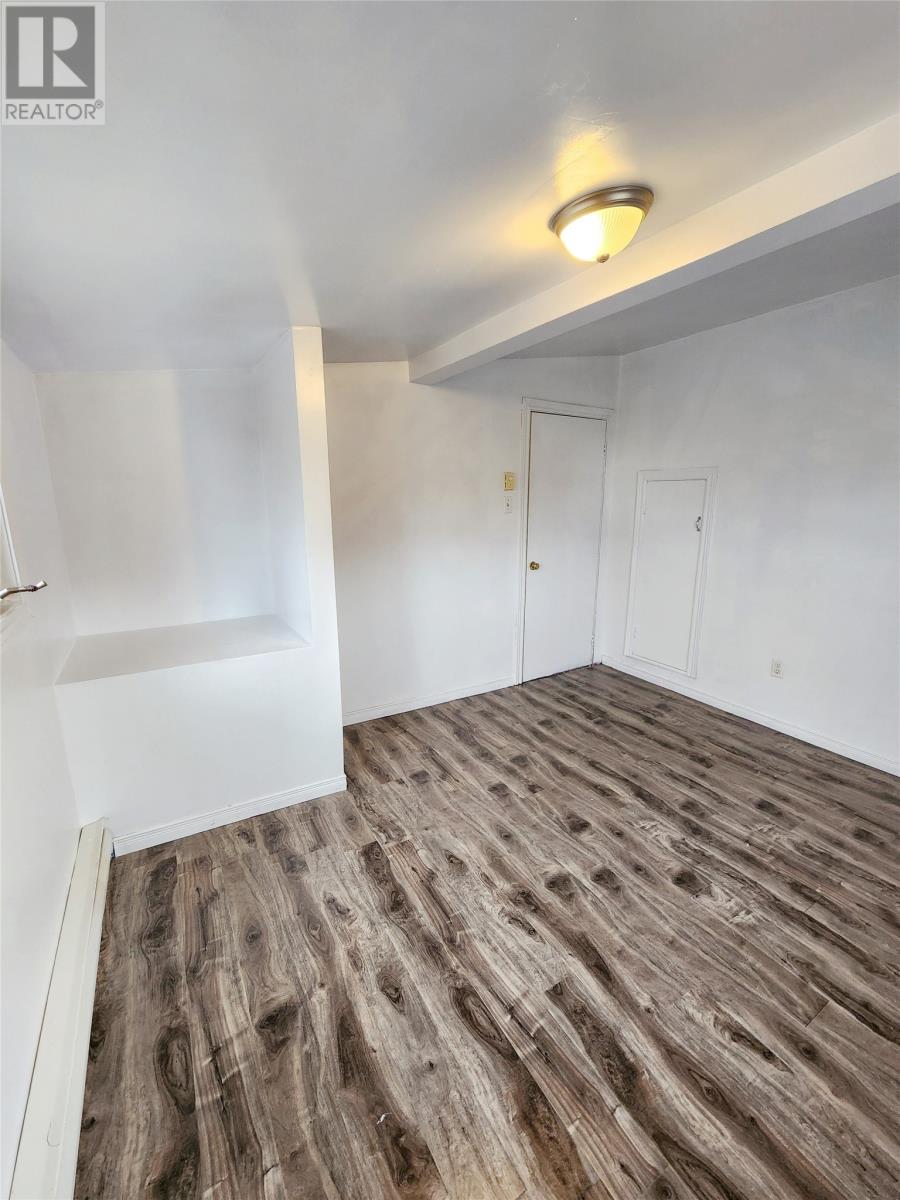 211 Main Street Property Photo 17
