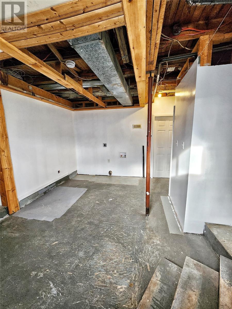 211 Main Street Property Photo 23