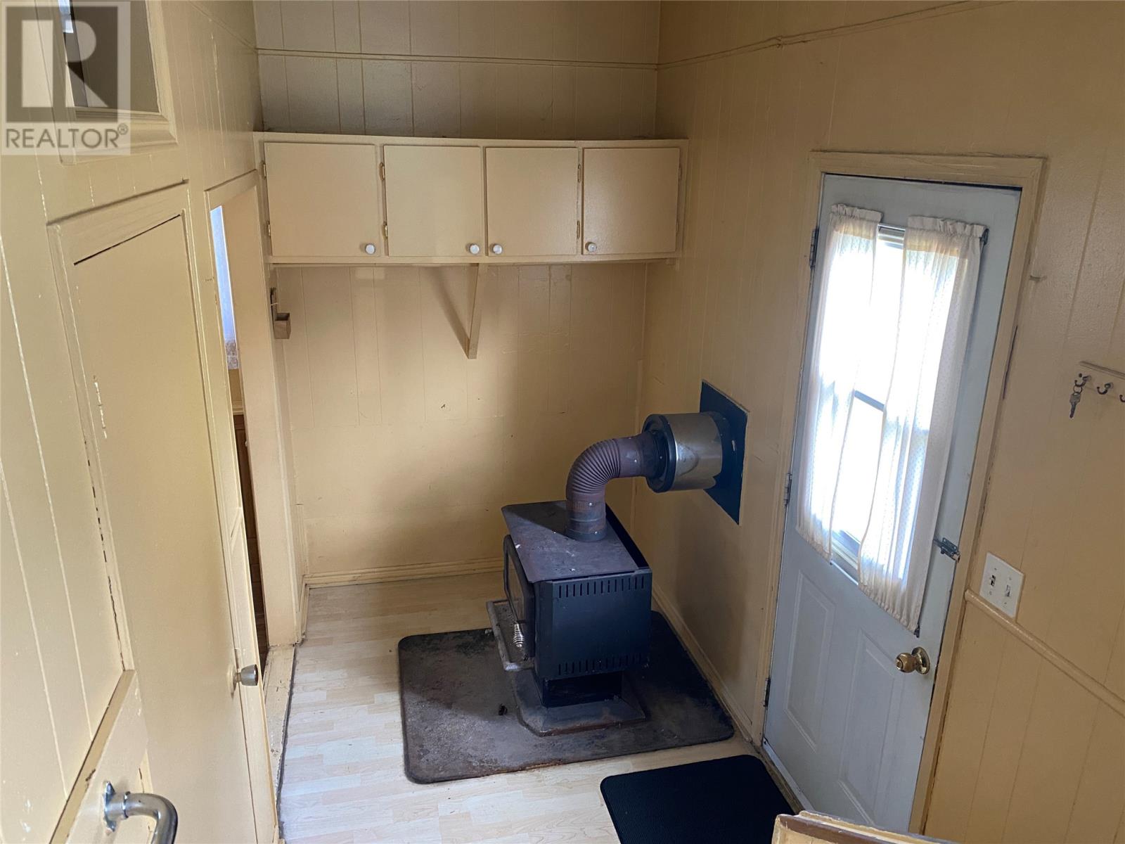 129 Roaches Line Property Photo 5