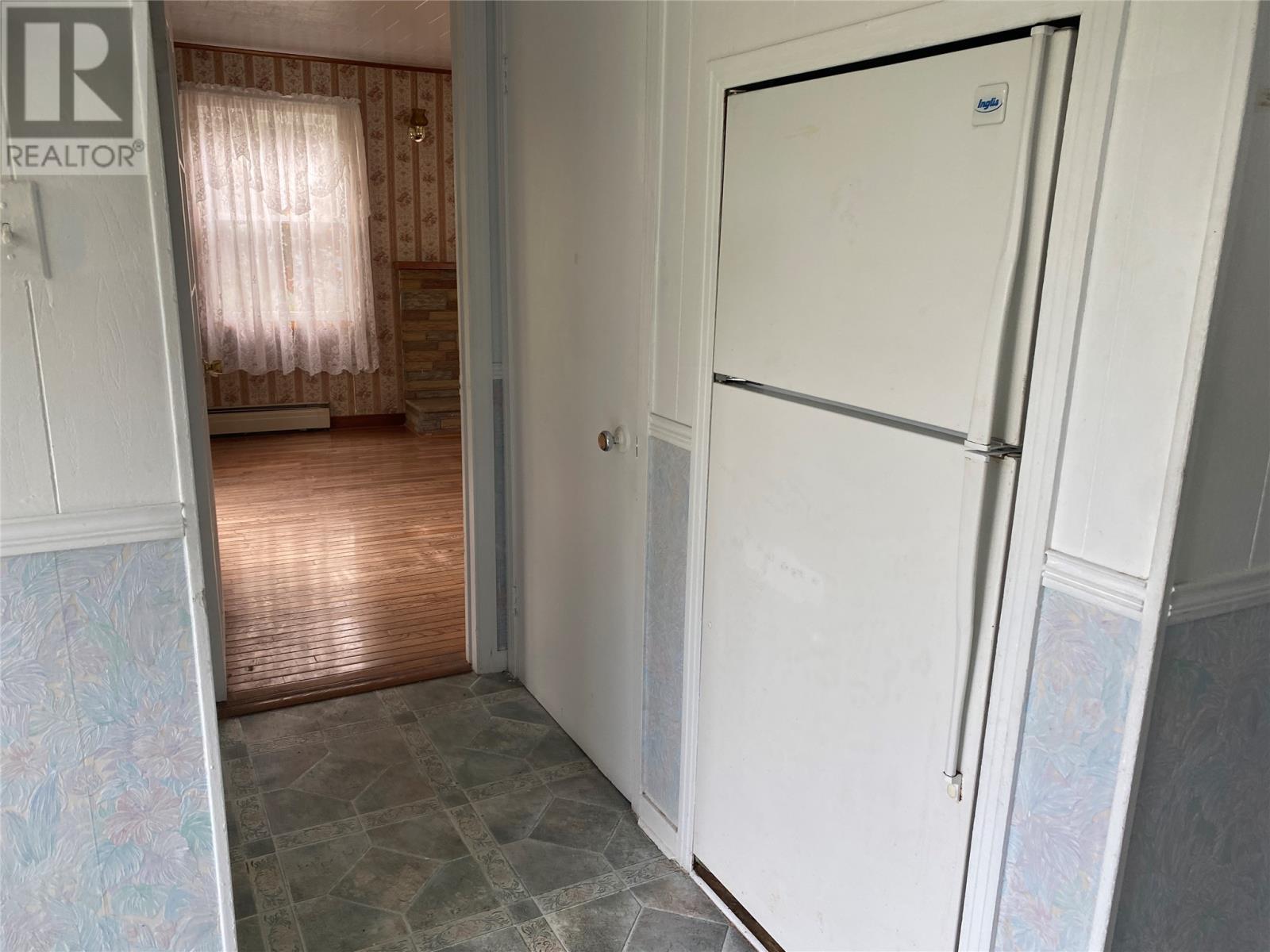 129 Roaches Line Property Photo 8