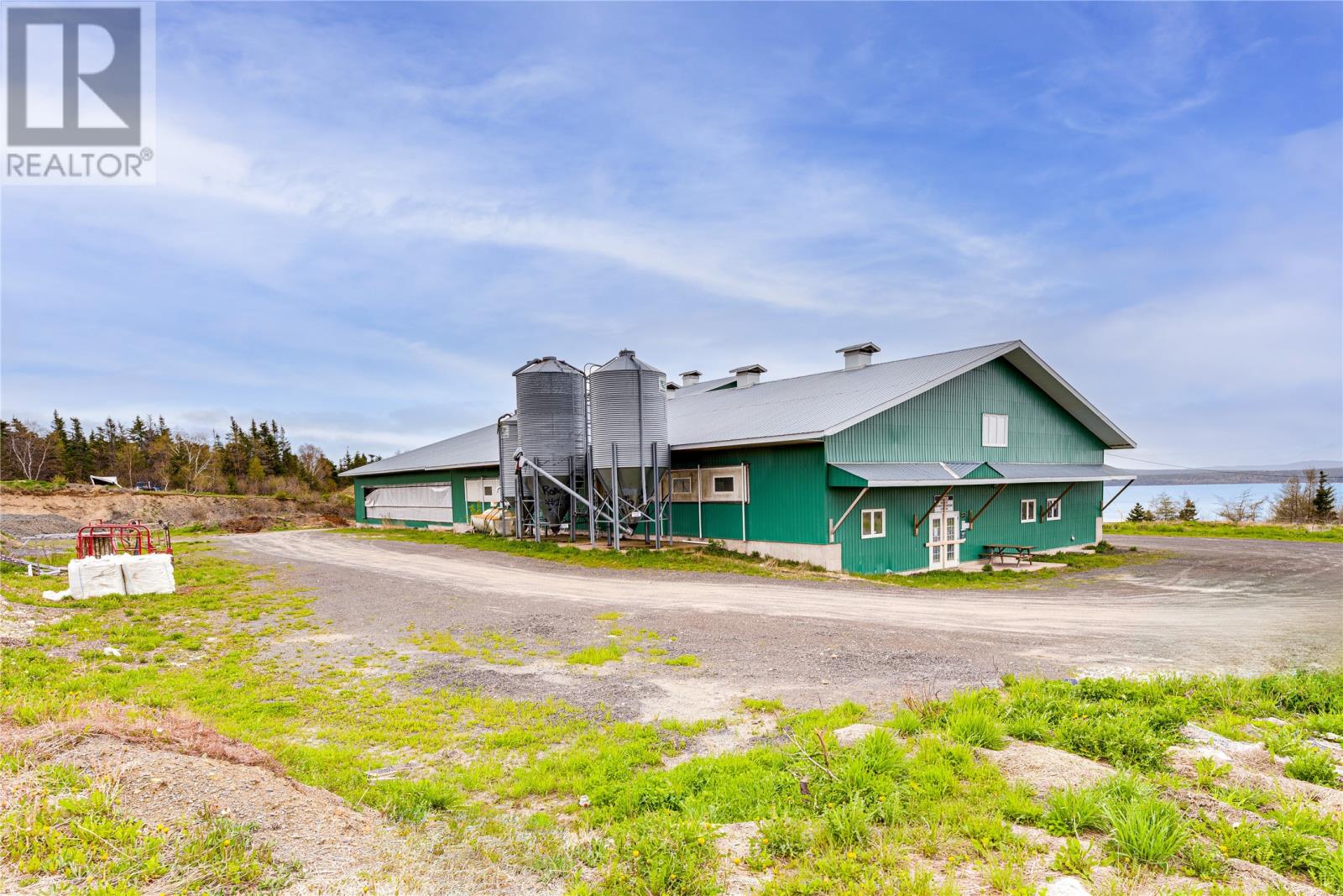 921 Smith Sound Road Property Photo 15