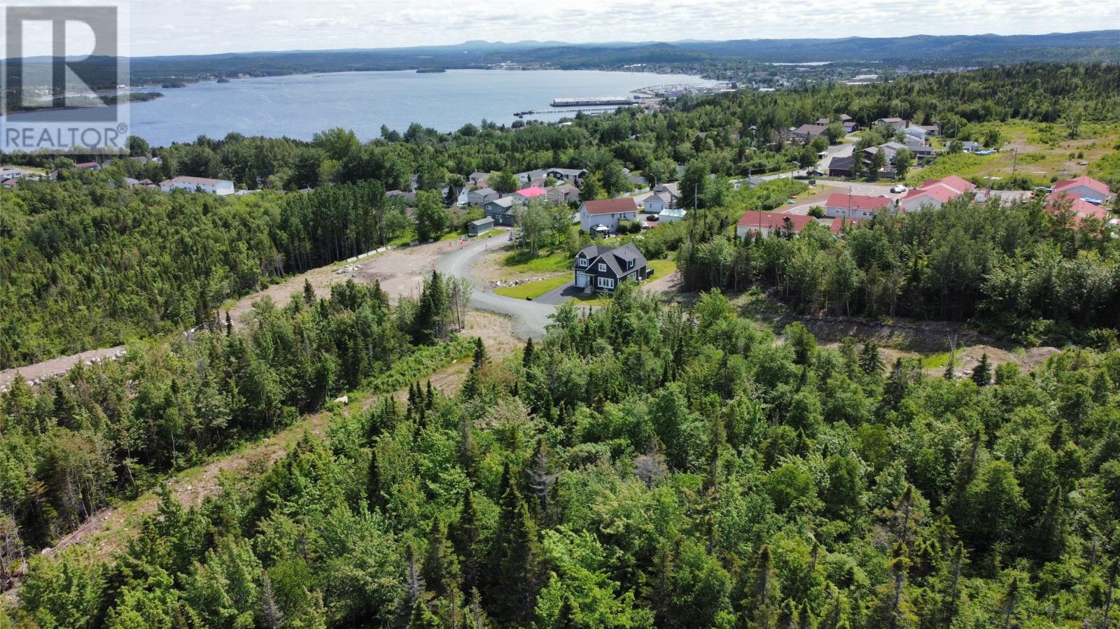 6 William White Boulevard Property Photo 6