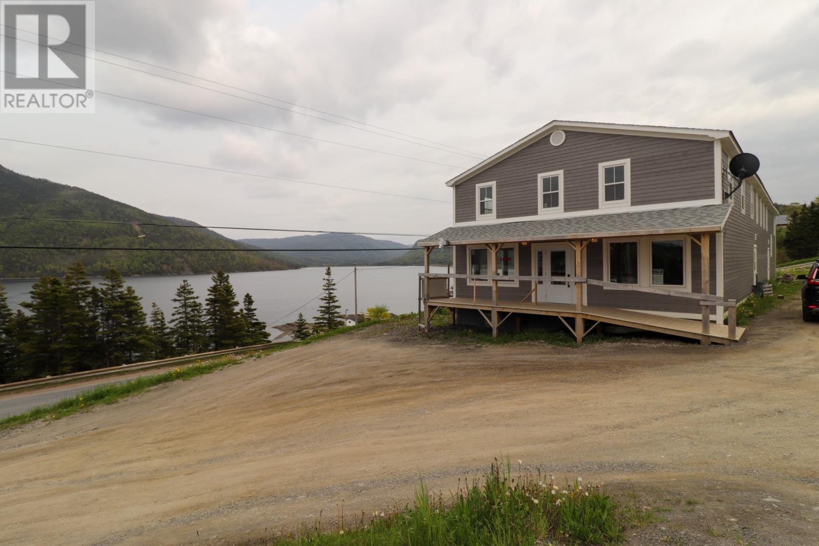 71 Tablelands Drive Property Photo 1