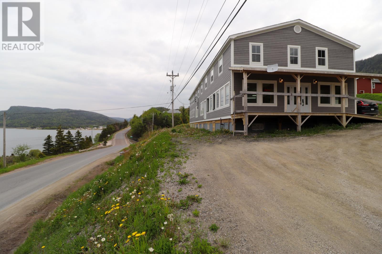71 Tablelands Drive Property Photo 4