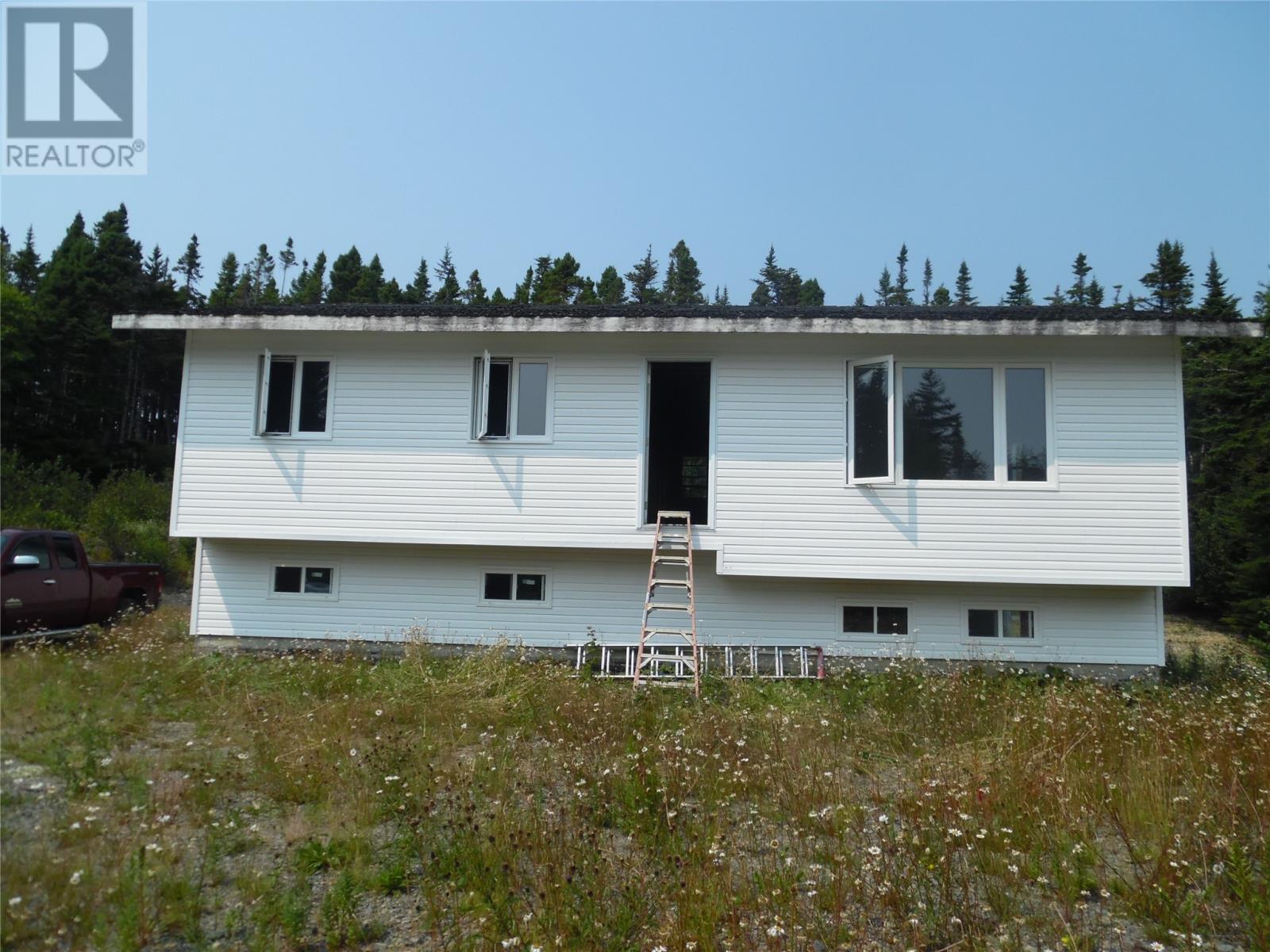 5 Harbour Drive Property Photo 1