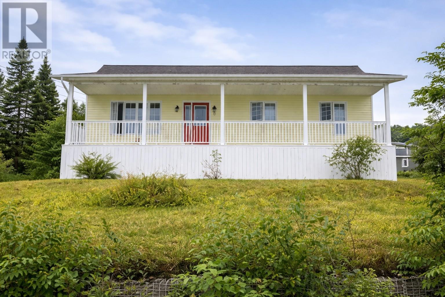 31 Alexander Crescent Property Photo 1