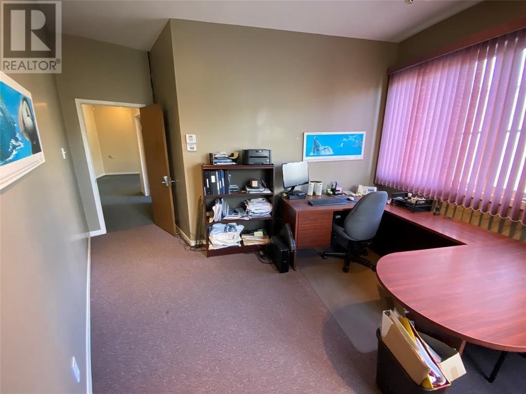 1 Pennywell Road Property Photo 4