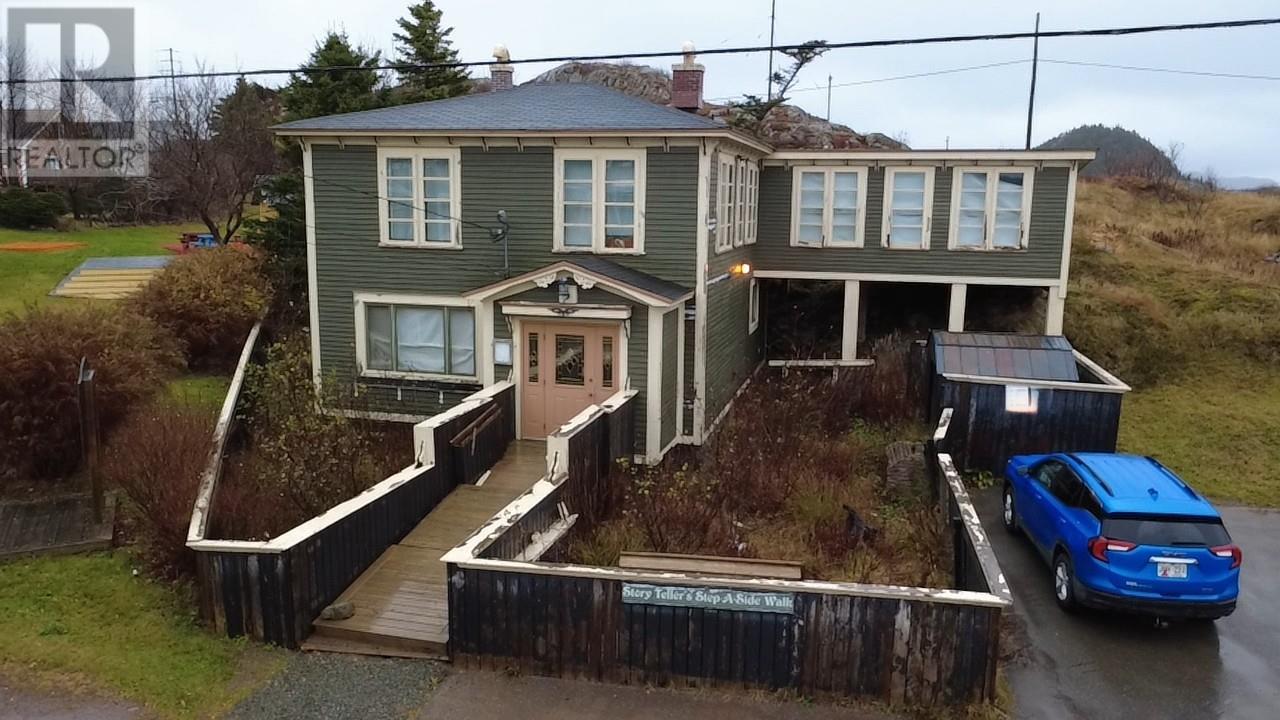28 Seaview Drive Property Photo 1