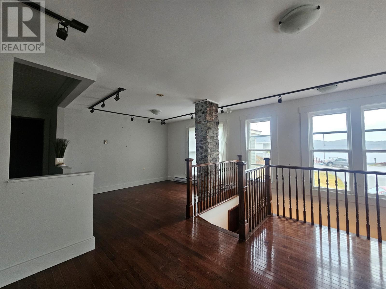 28 Seaview Drive Property Photo 20